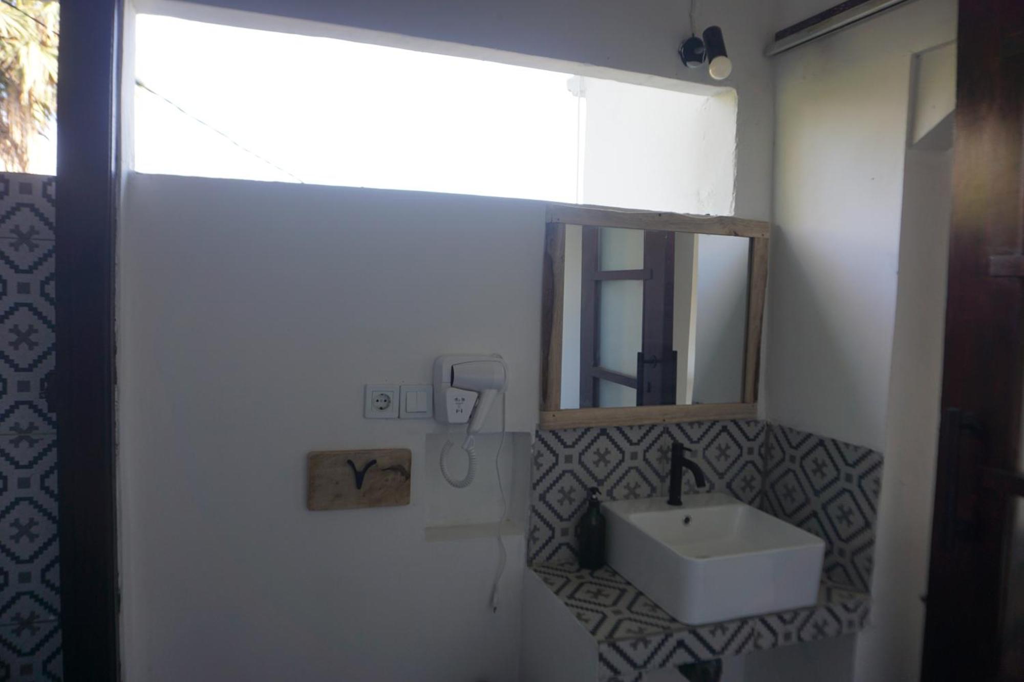 Black Sand Hostel Amed Kültér fotó