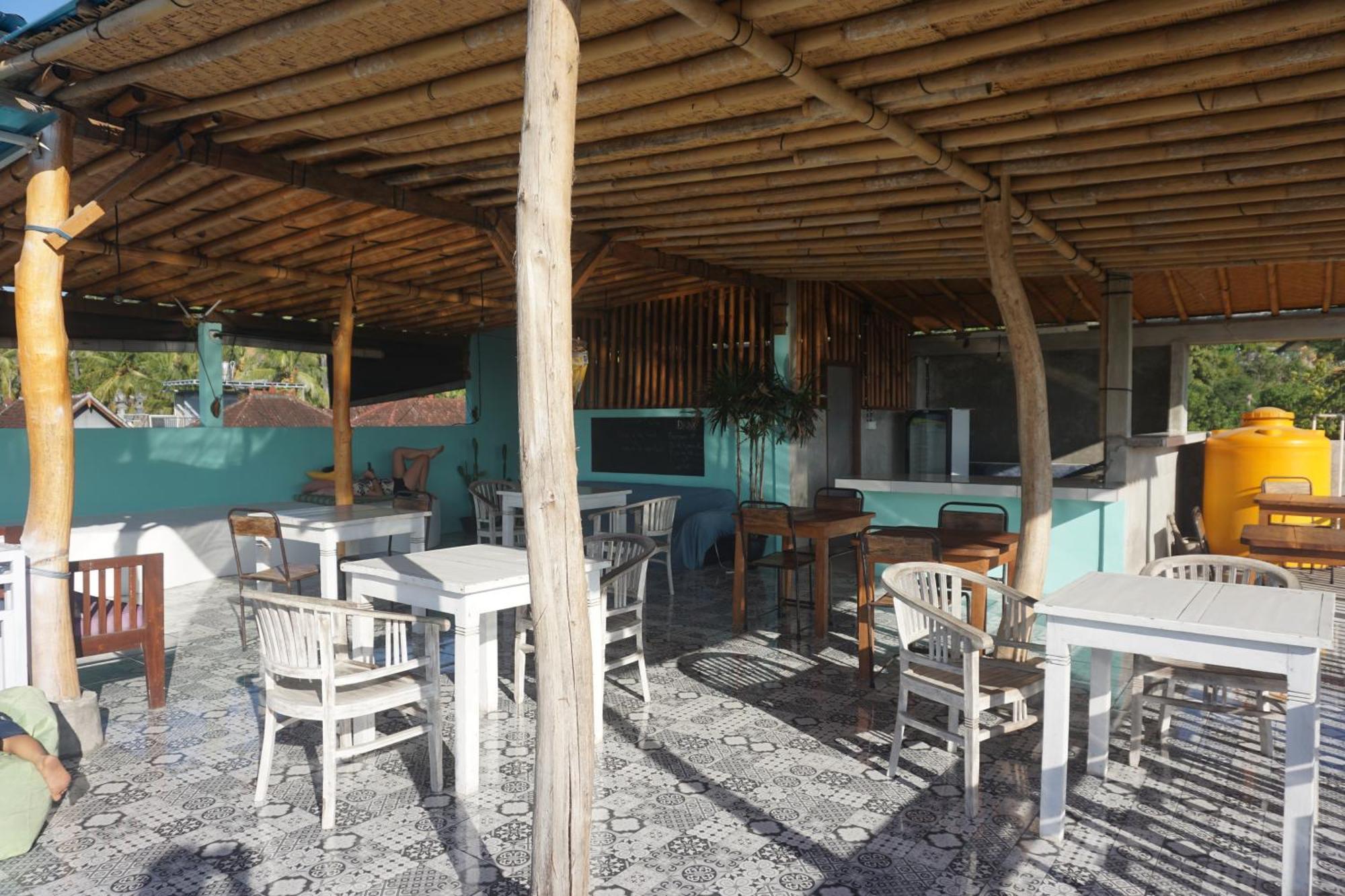 Black Sand Hostel Amed Kültér fotó